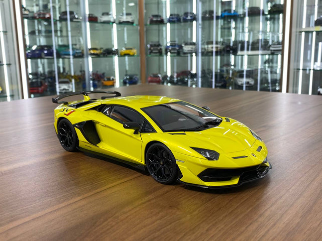 AutoArt Metal Lamborghini Aventador SVJ – Giallo Tenerife / Pearl Yellow 1:18 Diecast Model Car - detailed collector display 