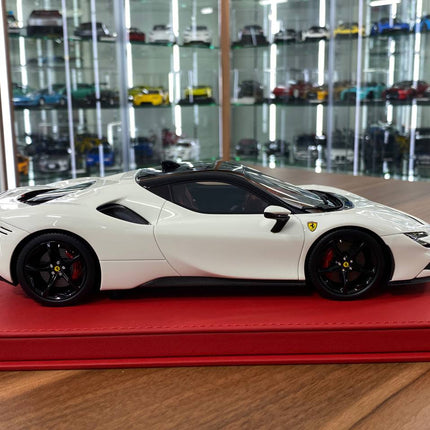 1/18 BBR Ferrari SF90 Stradale Resin Model Gloss Avus White - collectible scale model car