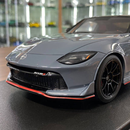 GT Spirit Nissan Fairlady Z Nismo Pandem 1:18 Grey Resin Model - detailed die-cast style model