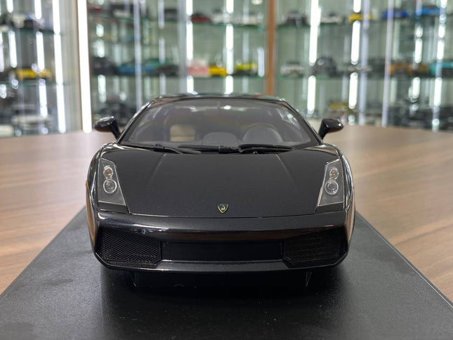 AutoArt Lamborghini Gallardo Black 1:18 Diecast Model Car - studio product photo of the scale model