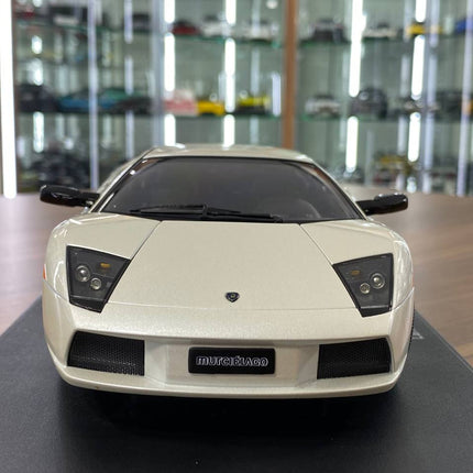 AutoArt Lamborghini Murciélago Balloon White 1:18 Diecast Model Car - studio product photo of the scale model
