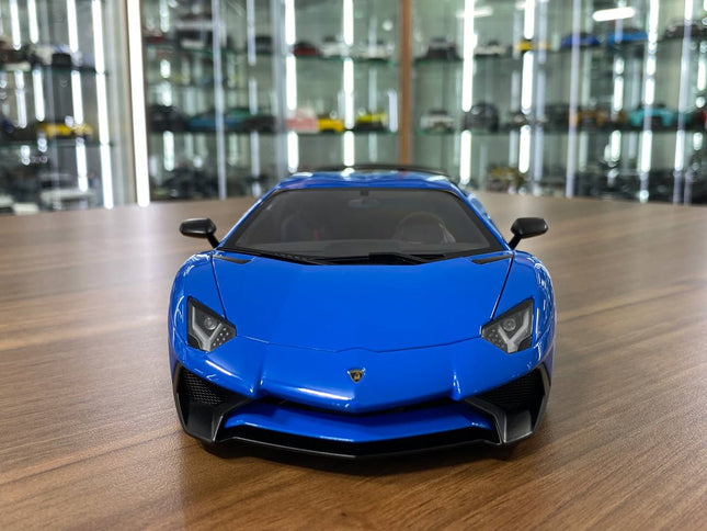 AutoArt Lamborghini Aventador SV LP 750-4 Blue Lemans 1:18 Diecast Model Car - studio product photo of the scale model