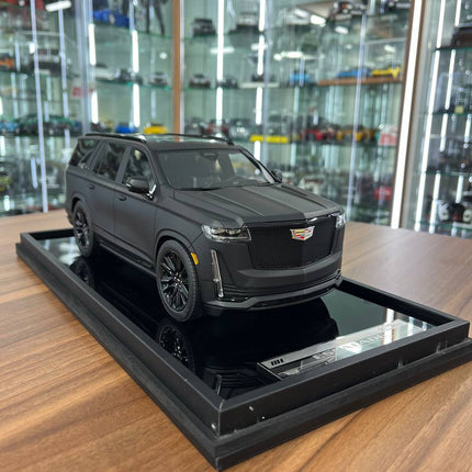 MotorHelix 1:18 Cadillac Escalade Resin Model Matte Black - detailed collector display model