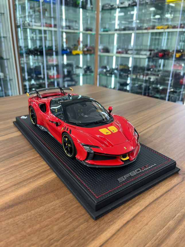 MR Collection 1:18 Ferrari SF90 XX Stradale Rosso Corsa Resin Model - detailed collector display model