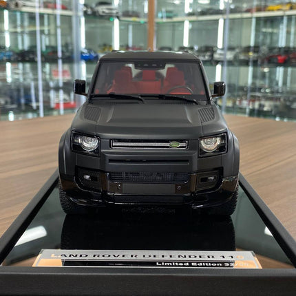 MotorHelix Land Rover Defender 110 1:18 Resin Model Matt Black - studio product photo of the scale model