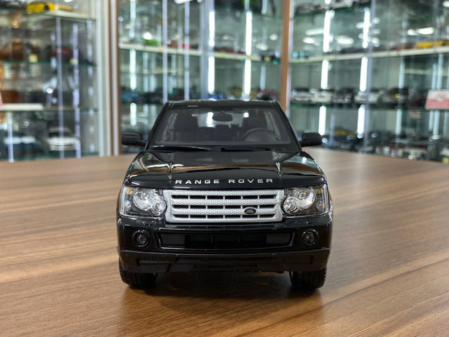 Bburago Land Rover Range Rover Sport 1/18 Diecast Model Car Black - studio product photo of the scale model
