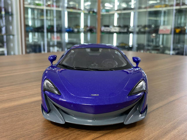 1/18 Diecast McLaren 600LT Coupe Purple Solido Miniature Model Car - studio product photo of the scale model