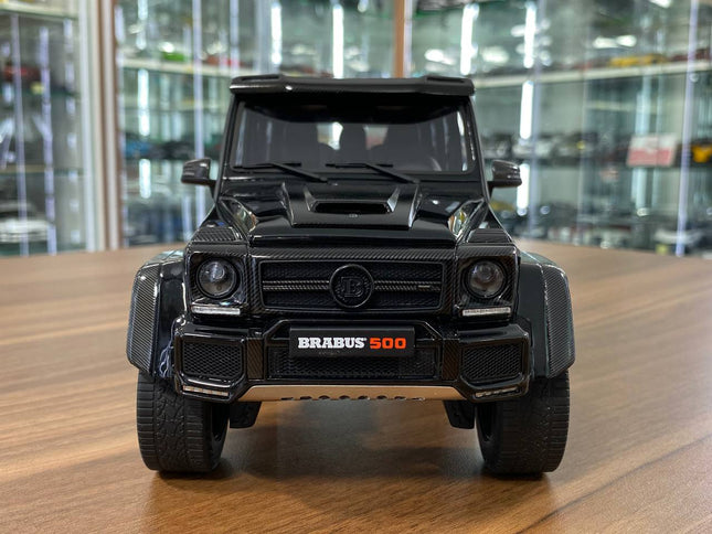 GT Spirit 1:18 Resin Mercedes-Benz Brabus 500 4x4 Black Collector Edition - studio product photo of the scale model