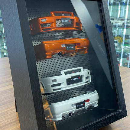 Motor Helix 1/18 Nissan Skyline R34 Bumper Display Frame Orange/Pearl White - fine detailed model replica