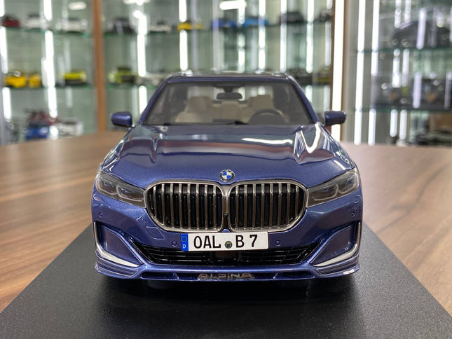 GT Spirit 1:18 BMW Alpina B7 Saloon Blue Resin Model - studio product photo of the scale model