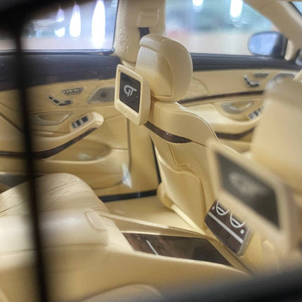 GT Spirit 1:18 Mercedes-Benz Brabus 900 Black Resin Model Limited Edition - showroom-quality model replica