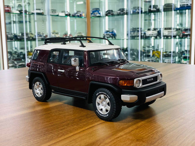 AutoArt Toyota FJ Cruiser Brown 1:18 Diecast Model Car - detailed collector display model