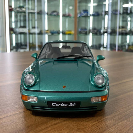 1/18 Diecast Porsche 911 Turbo 964 Green by Solido Model Car - studio product photo of the scale model