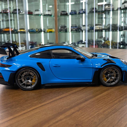 Minichamps Porsche 911 992 GT3 RS 2024 Weissach Paket 1:18 Diecast Model Blue - collectible scale model car