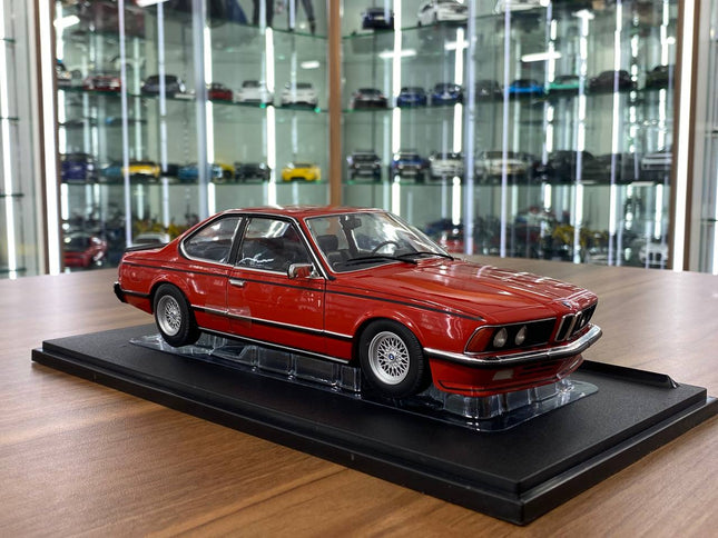 Solido 1/18 BMW 635 CSI (E24) 1984 Diecast Model Car Red - detailed collector display model