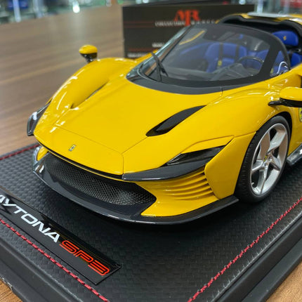 MR Collection Models Ferrari Daytona SP3 2019 1:18 Giallo Modena Resin Model Car - scale model for display
