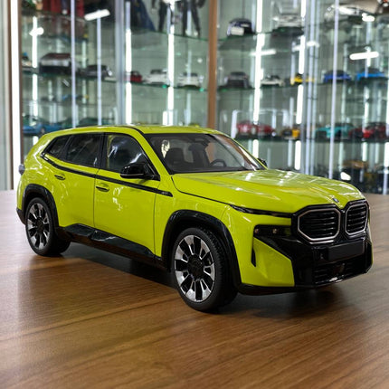 Minichamps 1/18 BMW XM 2023 Diecast Model Yellow - detailed collector display model