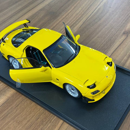 Solido Mazda RX7 FD RS Streetfighters 1994 1:18 Diecast Model Car Yellow - scale model collectible piece