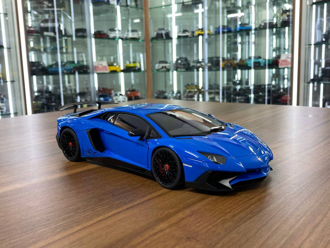 AutoArt Lamborghini Aventador SV LP 750-4 Blue Lemans 1:18 Diecast Model Car - detailed collector display model
