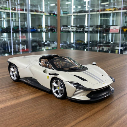 Bburago Ferrari Daytona SP3 1:18 Diecast Model Car White - hand-finished display model
