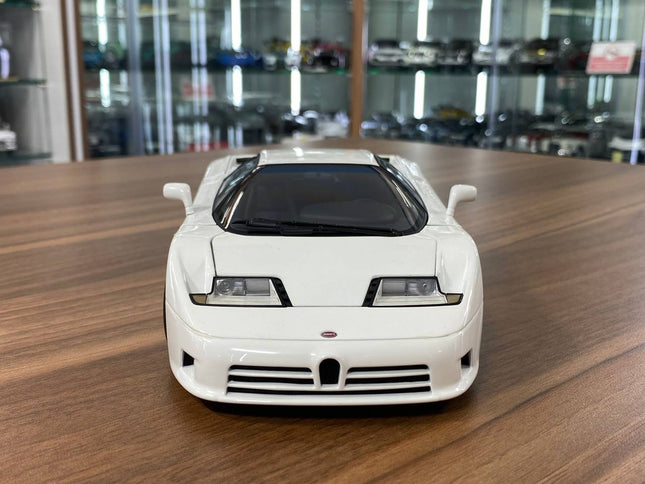 AutoArt Bugatti EB 110 White 1:18 Diecast Model Car - studio product photo of the scale model