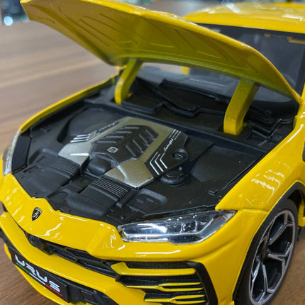 Bburago 1/18 Diecast Lamborghini Urus Yellow Model Car - collector edition scale model