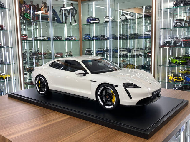 1/8 Resin MINICHAMPS Porsche Taycan Turbo S 2020 Pearl White - detailed collector display model