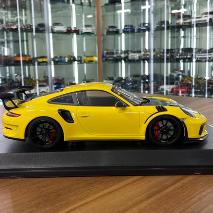 Minichamps 1:18 2019 Porsche 911 GT3 RS Diecast Model Yellow - detailed die-cast style model