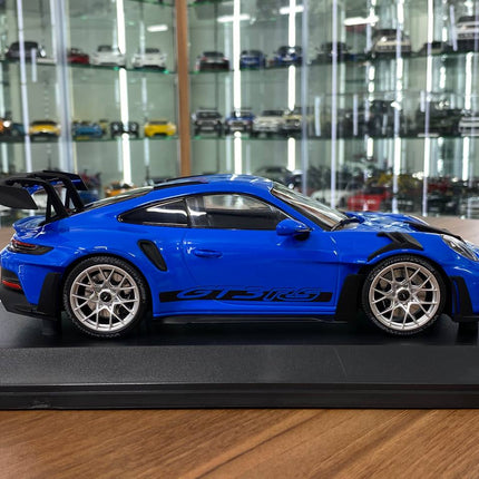 Minichamps Porsche 911 (992) GT3 RS 2023 1:18 Diecast Blue Silver Wheels - fine detailed model replica