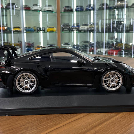 Minichamps 1:18 Porsche 911 (992) GT3 RS 2023 Black Diecast Model - fine detailed model replica