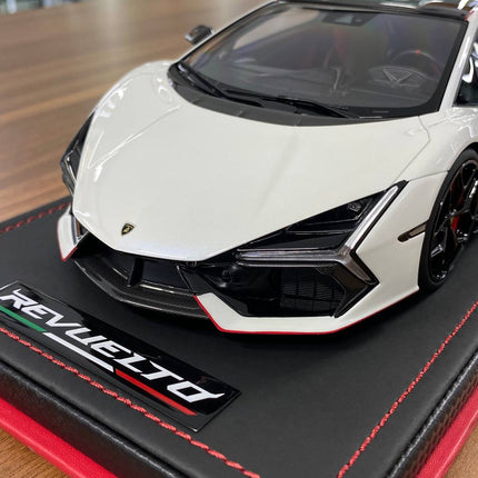 MR Collection 1/18 Lamborghini Revuelto Bianco Siderale Resin Model - showroom-quality model replica