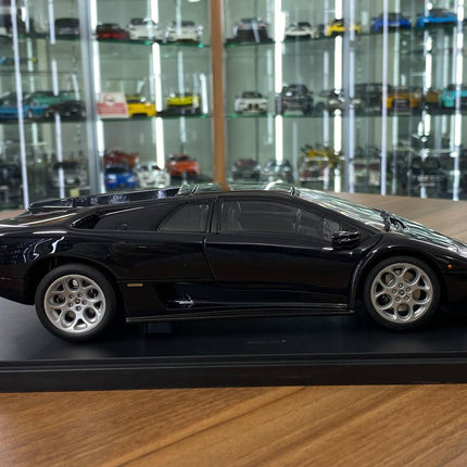 AutoArt Lamborghini Diablo 6.0 Metallic Black 1:18 Diecast Model Car - fine detailed model replica