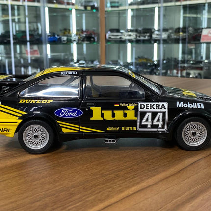 Solido Ford Sierra RS 500 1/18 Diecast Model Partial Opening Black - collectible scale model car