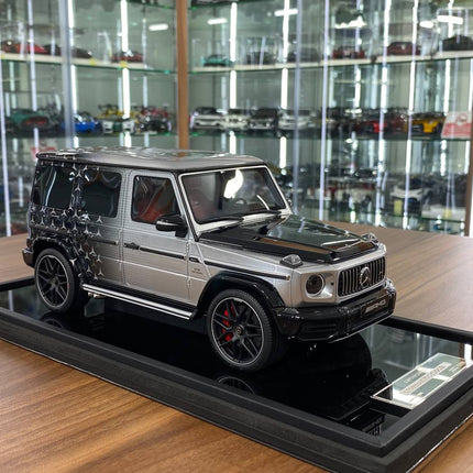 MotorHelix Mercedes-Benz G63 AMG 2019 1/18 Resin Model Silver Black - detailed collector display model