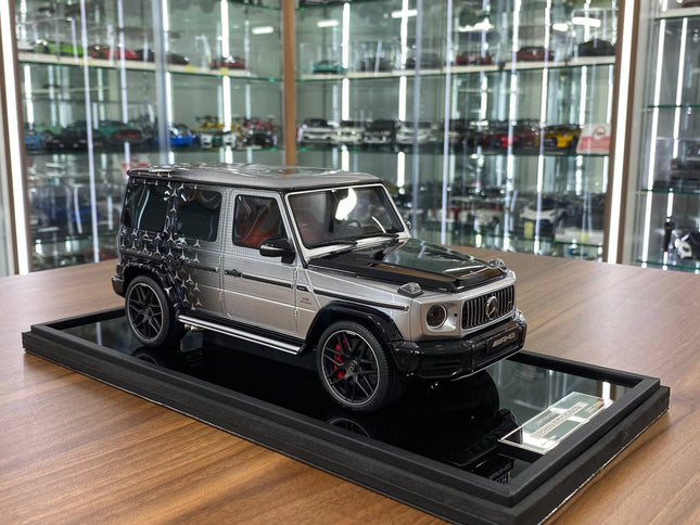 MotorHelix Mercedes-Benz G63 AMG 2019 1/18 Resin Model Silver Black - detailed collector display model