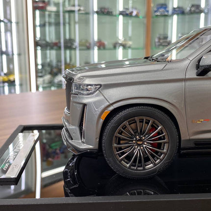 Collectible Silver Cadillac Escalade V 1:18 resin model SUV by MotorHelix, museum-grade detail