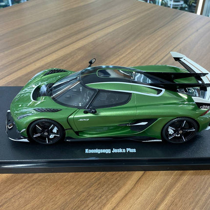 GT Spirit 1:18 Koenigsegg Jesko Attack Plus Green Resin Model - scale model for display