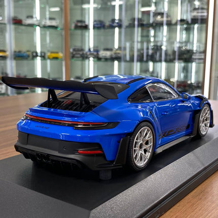 Minichamps Porsche 911 (992) GT3 RS 2023 1:18 Diecast Blue Silver Wheels - premium collector scale model