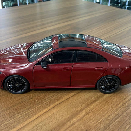 Solido 1/18 Mercedes-Benz CLA C118 AMG Line 2019 Rouge Patagonie Maroon Diecast - detailed die-cast style model