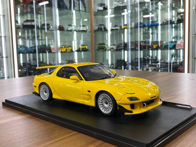 Solido Mazda RX7 FD RS Streetfighters 1994 1:18 Diecast Model Car Yellow - detailed collector display model