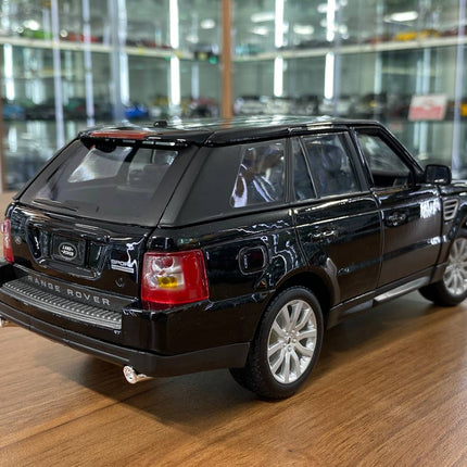 Bburago Land Rover Range Rover Sport 1/18 Diecast Model Car Black - detailed model car replica