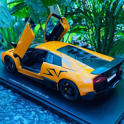 AutoArt Lamborghini Murcielago LP670-4 SV Orange 1:18 Diecast Model Car - scale model for display