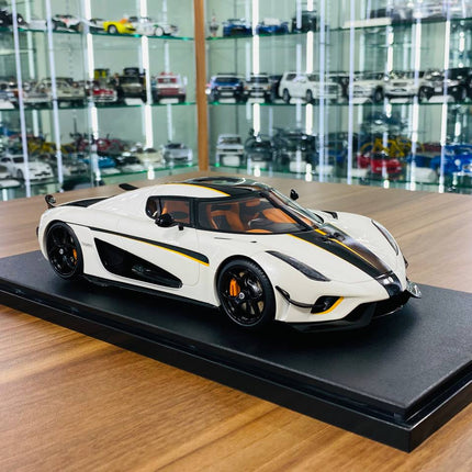Koenigsegg Regera 1/18 White Resin Model Non-Opening GT Spirit - detailed collector display model