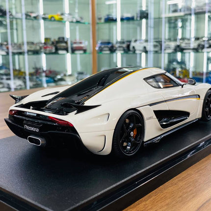 Koenigsegg Regera 1/18 White Resin Model Non-Opening GT Spirit - fine detailed model replica