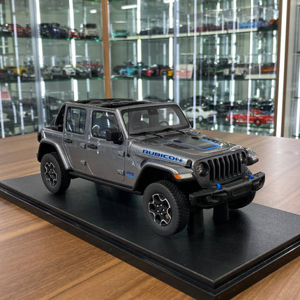 GT Spirit 1:18 Jeep Wrangler 4xe 2022 Silver Metallic Resin Model - detailed collector display model