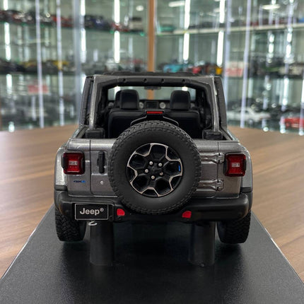 GT Spirit 1:18 Jeep Wrangler 4xe 2022 Silver Metallic Resin Model - premium collector scale model