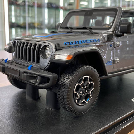 GT Spirit 1:18 Jeep Wrangler 4xe 2022 Silver Metallic Resin Model - scale model for display