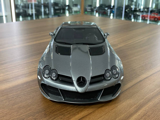 GT Spirit Mercedes-Benz SLR McLaren MSO Edition 1:18 Resin Model Grey - studio product photo of the scale model