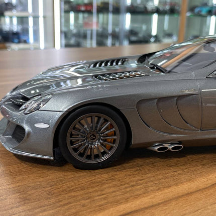 GT Spirit Mercedes-Benz SLR McLaren MSO Edition 1:18 Resin Model Grey - scale model collectible piece