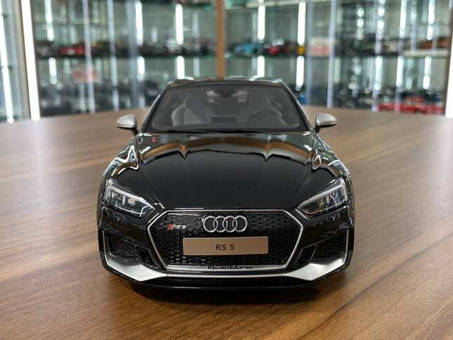 GT Spirit 1:18 Audi RS 5 Coupe 2017 Black Resin Model Car - studio product photo of the scale model